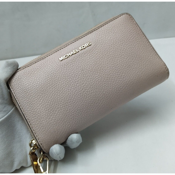 Michael Kors Light Pink Pebbled Leather Zip Around Credit Card ID Window Wallet - Picture 3 of 15